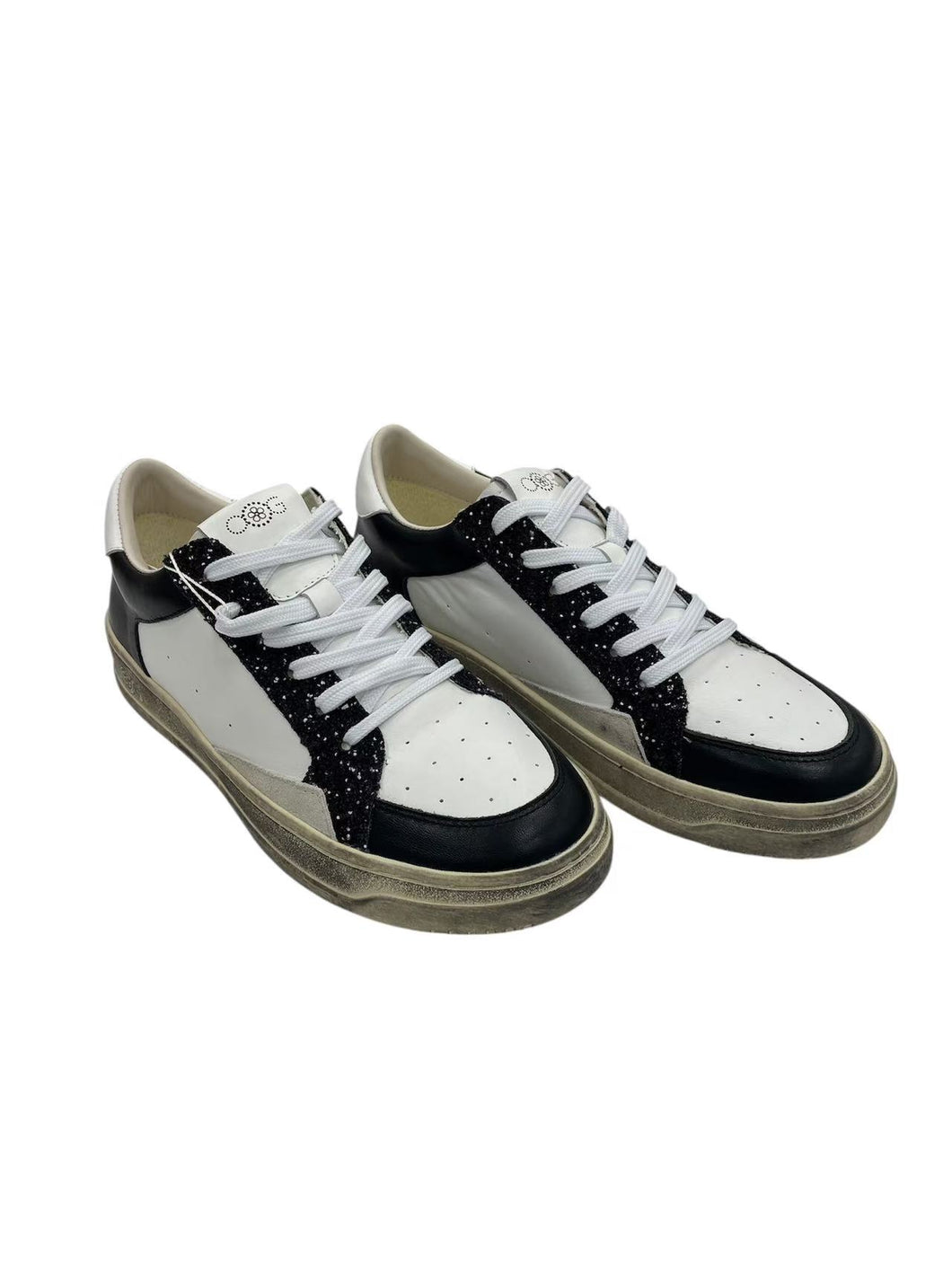 AQ016 Black White OOG Damen Sneaker