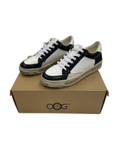 Lade das Bild in den Galerie-Viewer, AQ016 Black White OOG Damen Sneaker
