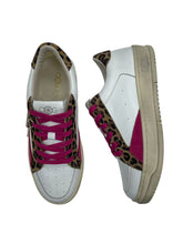 Lade das Bild in den Galerie-Viewer, AQ016 Leo Pink OOG Damen Sneaker
