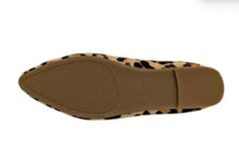 Lade das Bild in den Galerie-Viewer, AQ179 Beige Leo OOG Damen Mokassins
