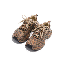 Lade das Bild in den Galerie-Viewer, AQ618 Leo OOG Damen Sneaker

