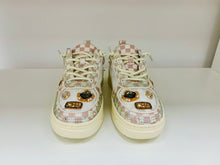 Lade das Bild in den Galerie-Viewer, AQ718 White OOG Damen Sneaker (EU)
