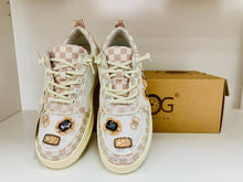 Lade das Bild in den Galerie-Viewer, AQ718 White OOG Damen Sneaker (EU)
