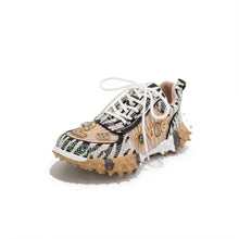 Lade das Bild in den Galerie-Viewer, AQ720 White Zebra OOG Damen Sneaker
