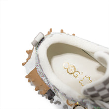 Lade das Bild in den Galerie-Viewer, AQ720 White OOG Damen Sneaker
