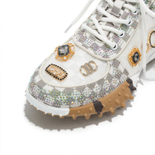 Lade das Bild in den Galerie-Viewer, AQ720 White OOG Damen Sneaker
