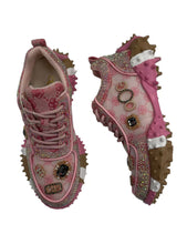 Lade das Bild in den Galerie-Viewer, AQ720 Rosa OOG Damen Sneaker (EU)
