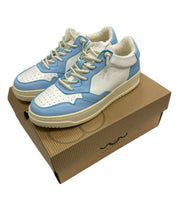 Lade das Bild in den Galerie-Viewer, OS1811 Sky Blue OOG Leder Sneaker
